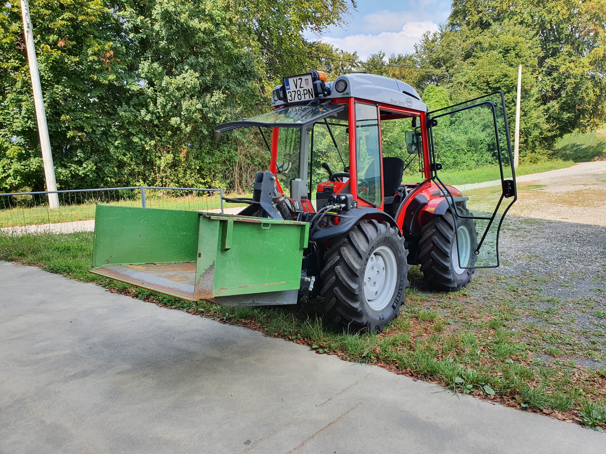 traktor ljeti